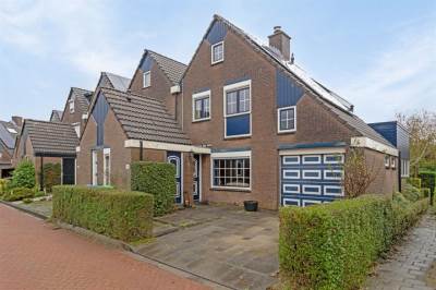 Woning Jhr Mr A F de Savornin Lohmanstraat 123 Zuidland