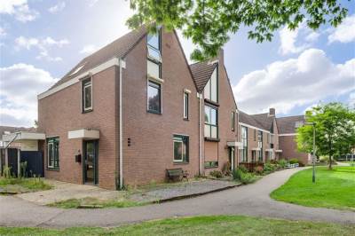 Woning Gentiaanhof 92 Roermond