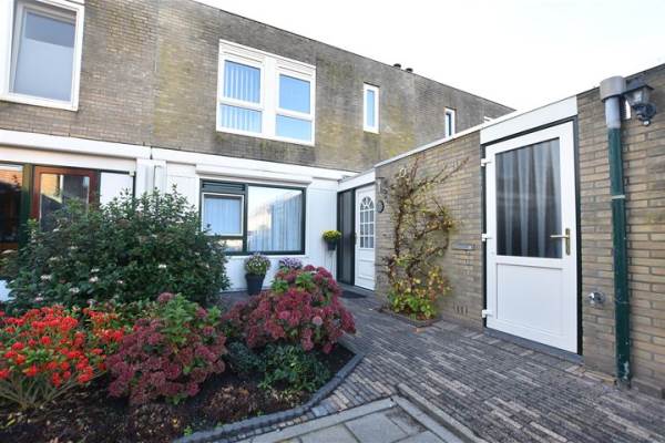 Woning Karveel 5925 Lelystad