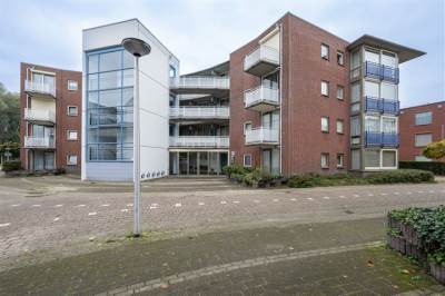 Woning Muiderslotpad 35 Hellevoetsluis