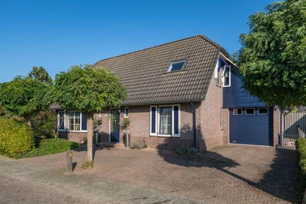 Woning Oude Kapelstraat 1 Lengel
