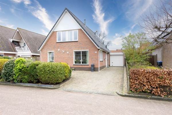 Woning Broedertrouw 12 St.-Jacobiparochie
