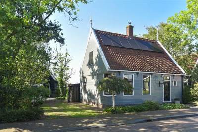Woning Zuideinde 235 Westzaan