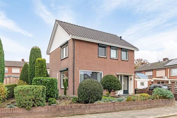 Woning Van Esserenstraat 27 's-Heerenberg