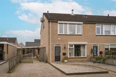 Woning Molenhof 32 Wijk en Aalburg