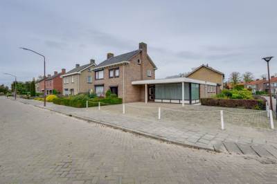 Woning Julianastraat 75 Hoeven