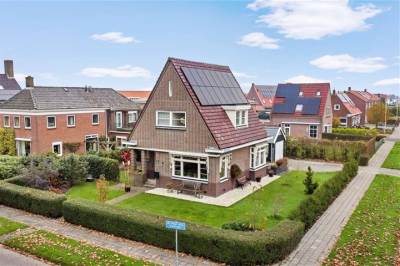 Woning Mr. Pieter Jelles Troelstrawei 21 Grou