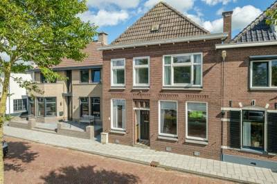 Woning Oosterkaai 5 Genemuiden