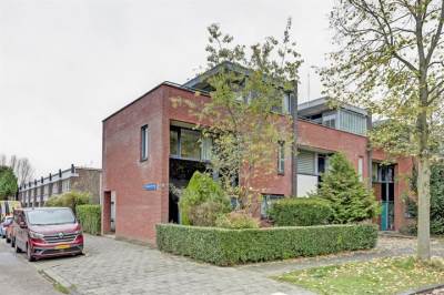 Woning Vlierbessenstraat 2 Almere