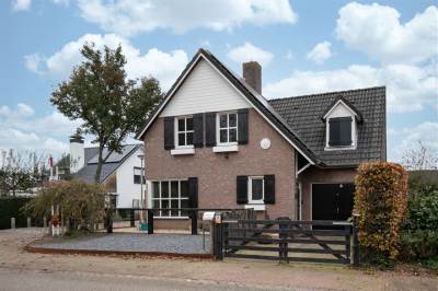 Woning Burgemeester van Bovenstraat 1 Stevensweert