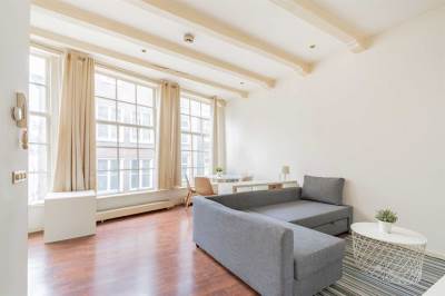 Woning Zeedijk 95- 1 Amsterdam