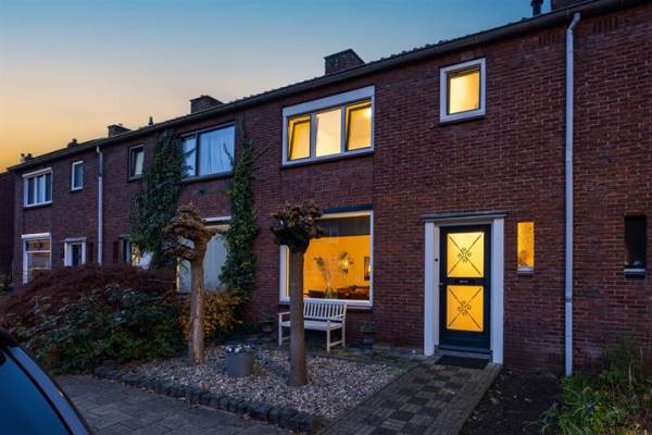 Woning Gezinastraat 12 Hengelo (OV)