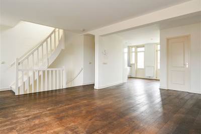 Woning Van Hilligaertstraat 15- 3 Amsterdam