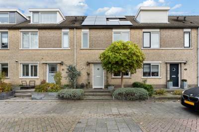 Woning Abraham van Strijstraat 24 Hendrik-Ido-Ambacht