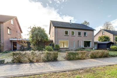 Woning Herman de Ruijterweg 8 Sleeuwijk