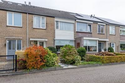 Woning Taets van Amerongenstraat 4 Giessenburg