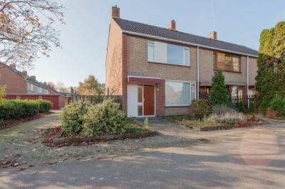 Woning Burg van Leentstraat 74 Grubbenvorst