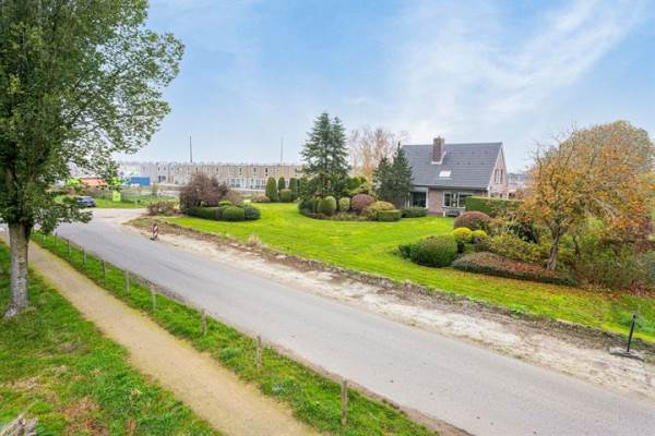 Woning Paradijsvogelweg 12 Almere