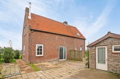 Woning Tragel West 67 Schoondijke