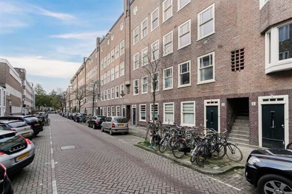 Woning Jan van Riebeekstraat 8- 2 Amsterdam