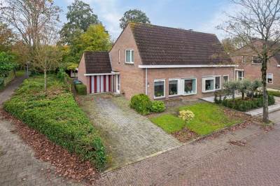 Woning Esdoornstraat 20 's-Gravenpolder