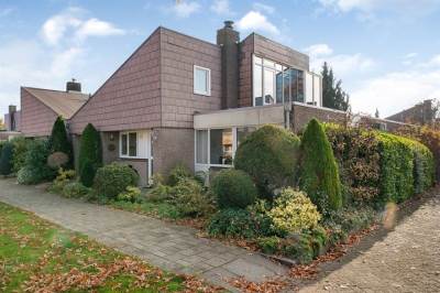 Woning Dr. Kolfflaan 84 Kampen