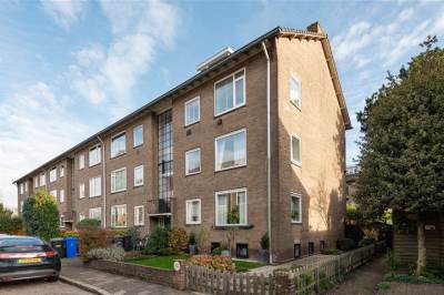 Woning Anthony van Dijcklaan 28 Baarn