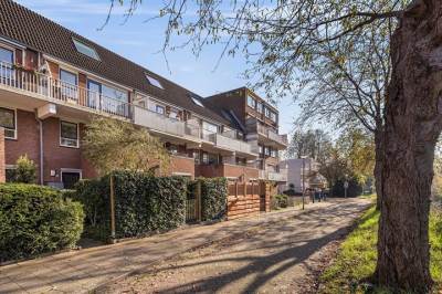 Woning Nicolaas Arie van der Burgsingel 10 Schiedam