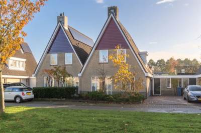 Woning Commandeursborch 13 Houten