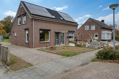 Woning Meidoornlaan 10 Geesbrug