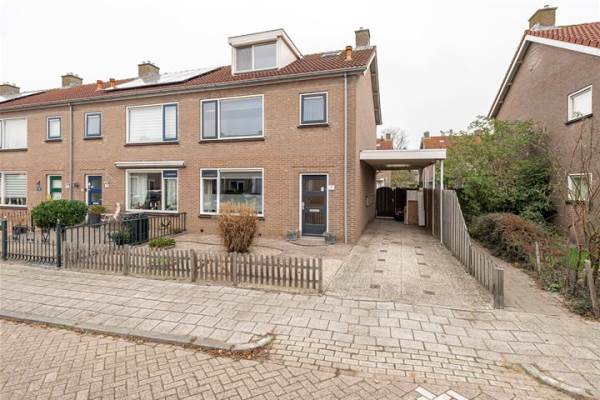 Woning van der Duyn van Maasdamstraat 12 Culemborg