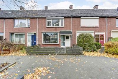 Woning Leeuwerikstraat 18 Strijen