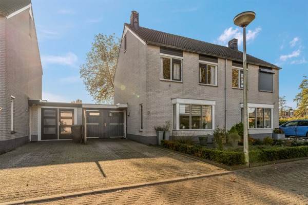 Woning Simon Vestdijkstraat 40 Tiel