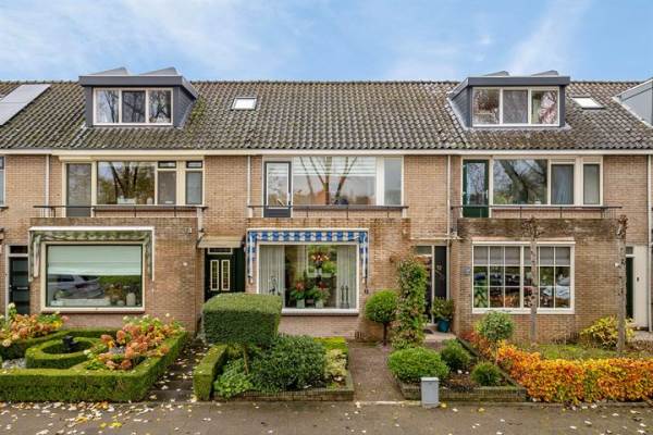 Woning Evertsenstraat 12 Hendrik-Ido-Ambacht