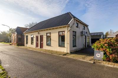 Woning Sluisweg 22 Kiel-Windeweer