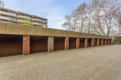 Garage Theo Mann-Bouwmeesterlaan 458 Den Haag