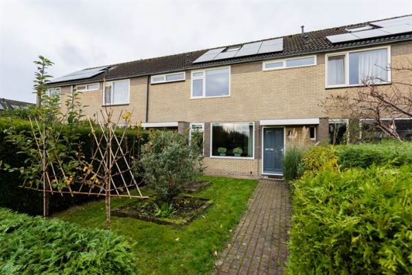 Woning Stationsstraat 34 Sauwerd