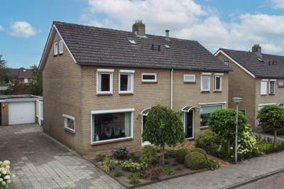 Woning Joost van den Vondelstraat 8 Rijssen