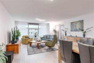 Woning Dr. J.M. den Uyllaan 191 Spijkenisse