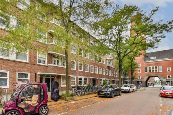 Woning Van Spilbergenstraat 141- 2 Amsterdam