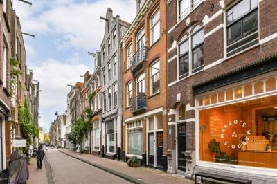 Woning Eerste Tuindwarsstraat 4- 1 Amsterdam
