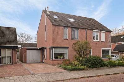 Woning Hazelaarstraat 4 's-Gravenpolder