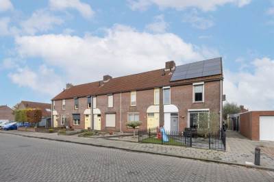 Woning Laagakker 24 Sprundel