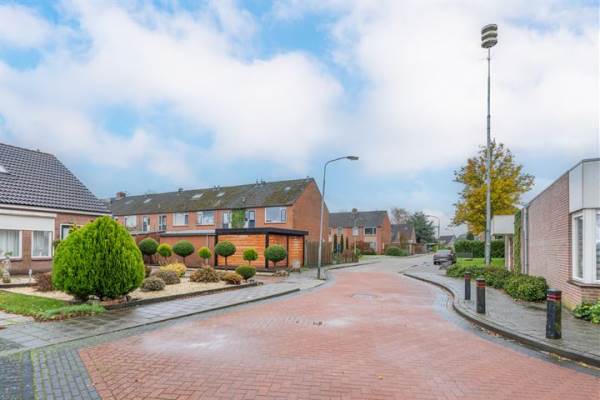 Woning Burgemeester Servatiusstraat 40 Hoogersmilde (Gem. Midden-Drenthe)