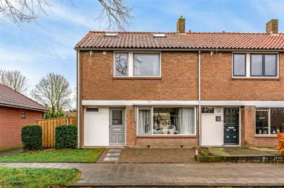 Woning Vossenburcht 6 Tollebeek