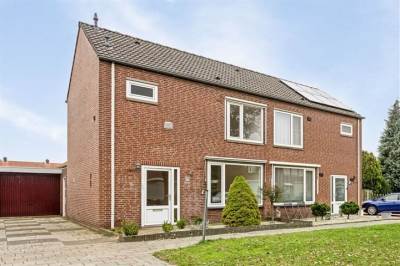 Woning Leeuwerikstraat 74 Mill