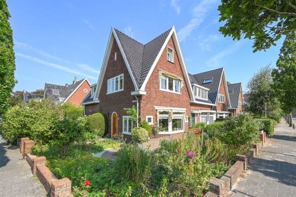 Woning Bijweglaan 1 Bennebroek
