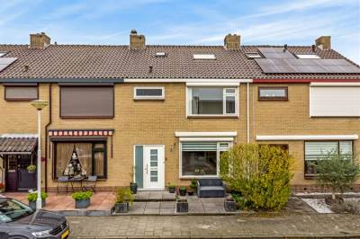 Woning Dam 9 Zuidland
