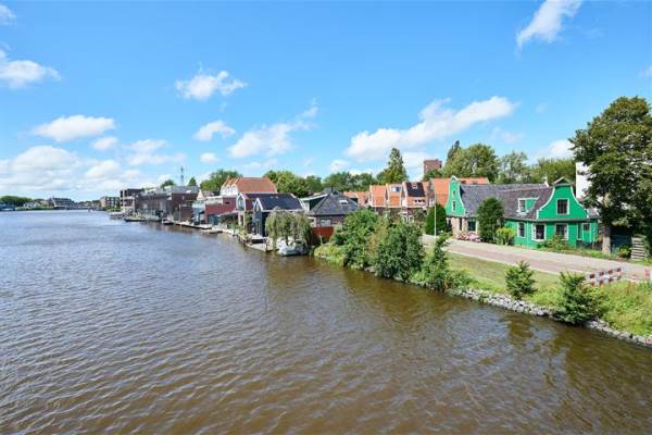 Woning Oostzijde 242 Zaandam