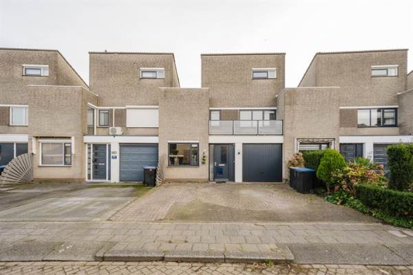 Woning Harriët Freezerstraat 102 Spijkenisse